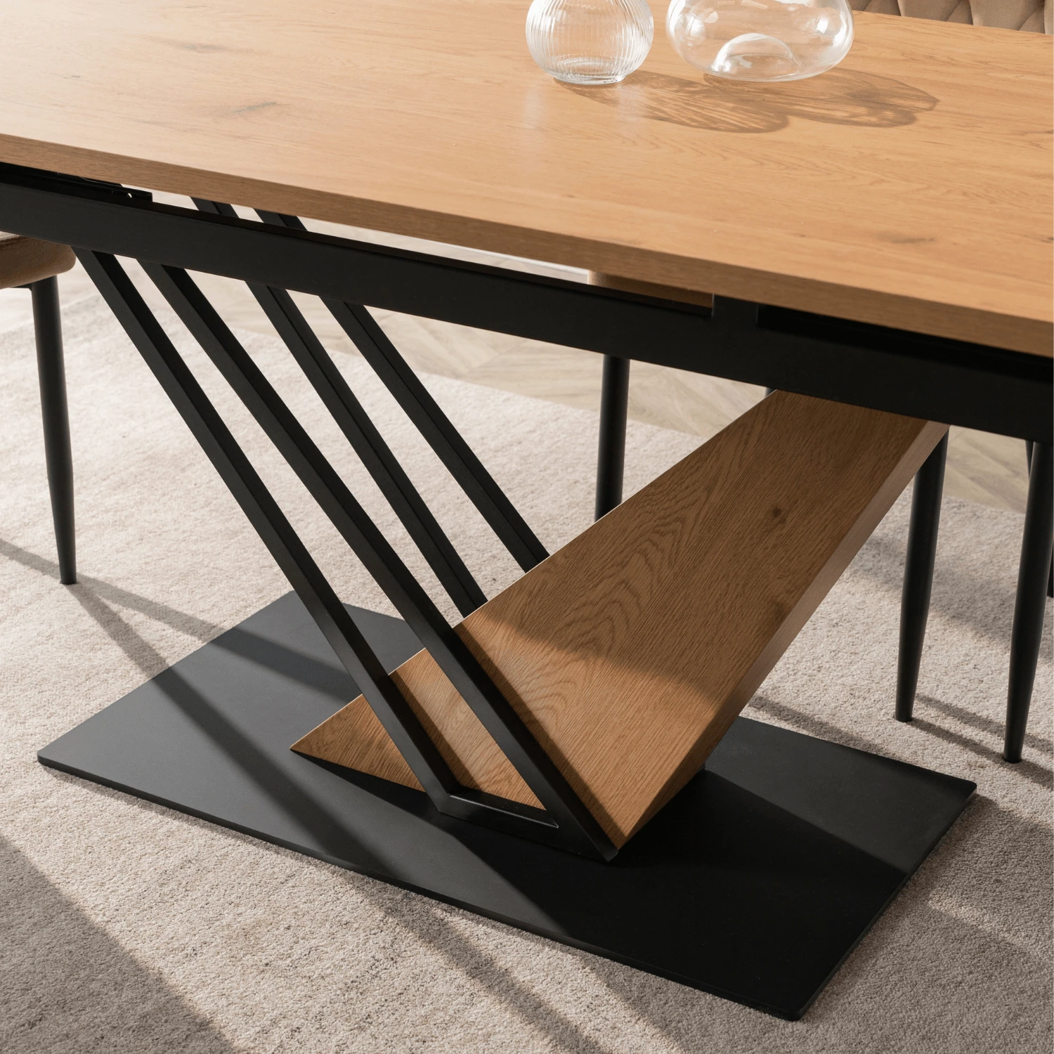 Rozkladací stôl REX 160-220 cm, dub/čierny, MDF